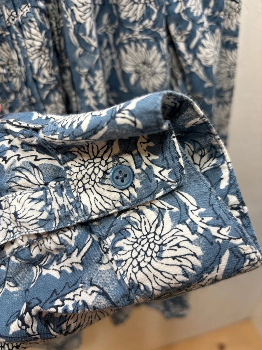 Boutique Peasant Style Boho Blue Floral Print Long-Sleeve Relaxed Fit Top XL - Picture 4 of 6